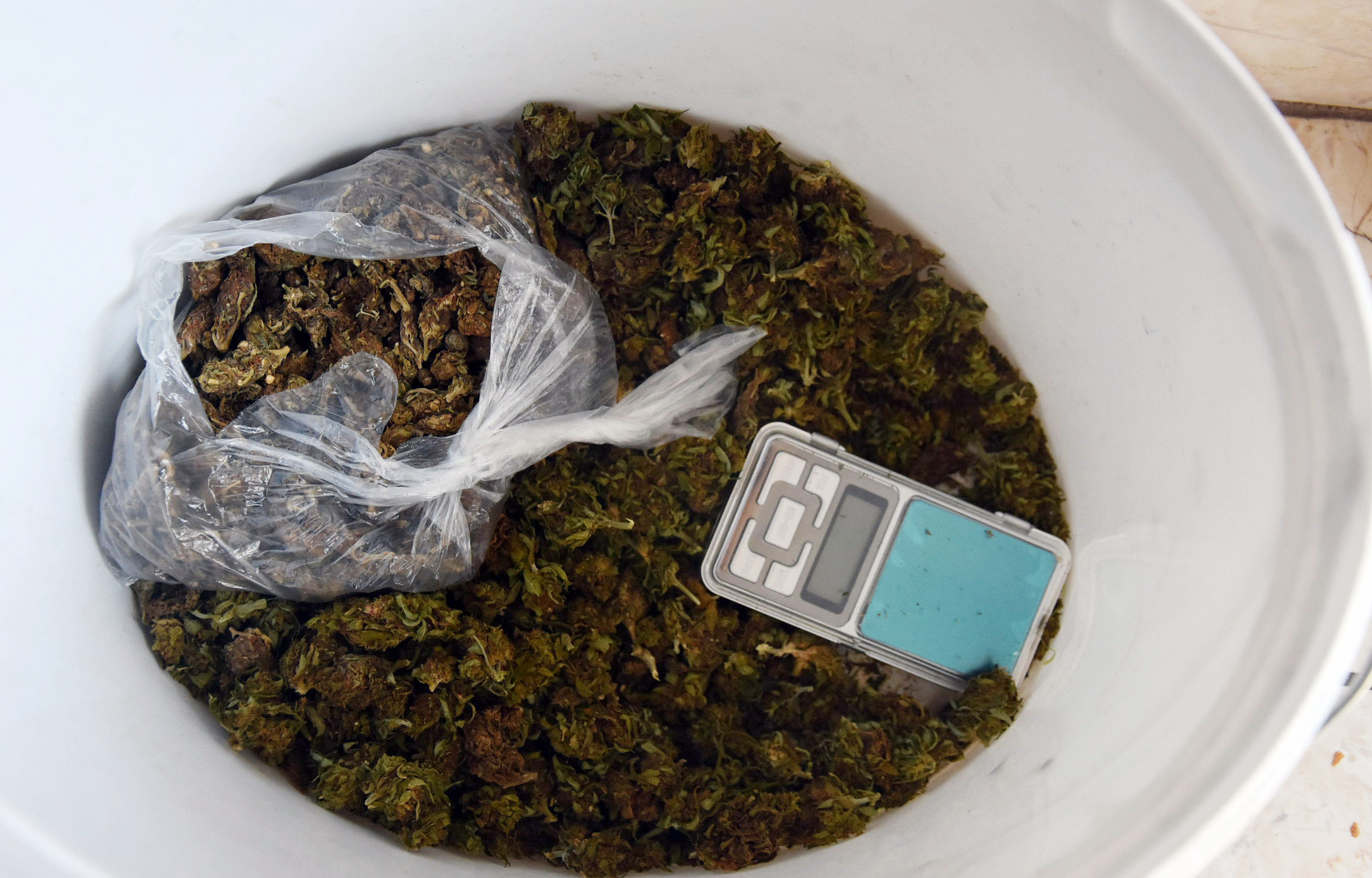 Пронађена марихуана и таблете са листе психоактивних супстанци
