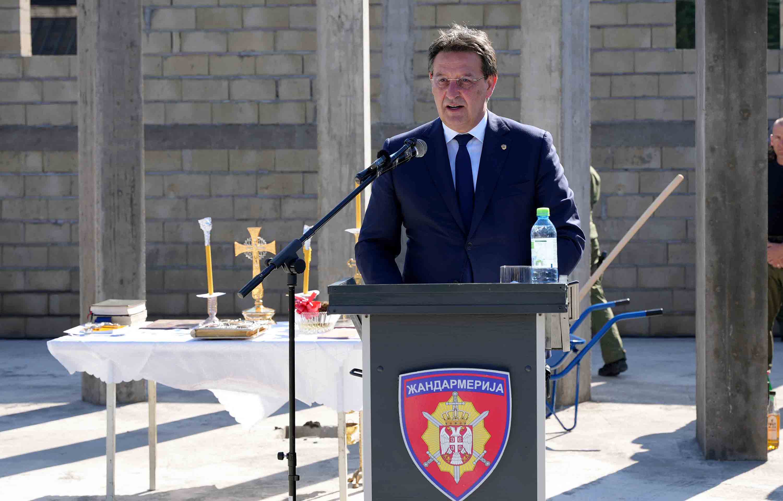 Освећење темеља цркве Свети кнез Лазар и косовски мученици у бази нишког одреда Жандармерије у Алексинцу